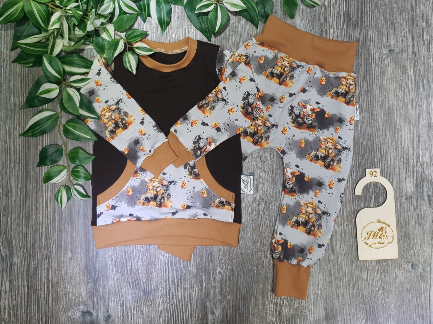 Sofortkauf - Set: Sweater und Pumphose Größe 92