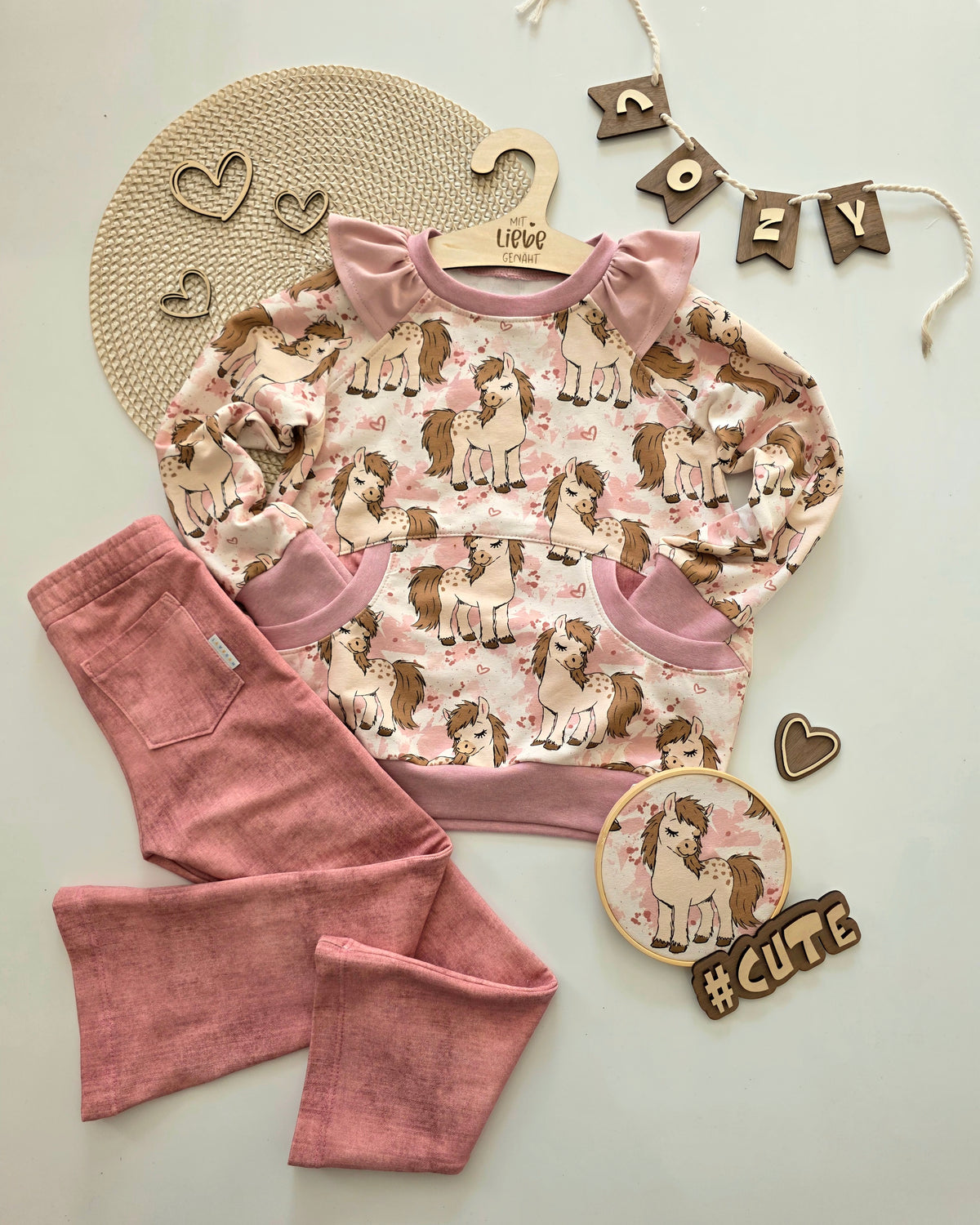 Rosa Pony Liebe
